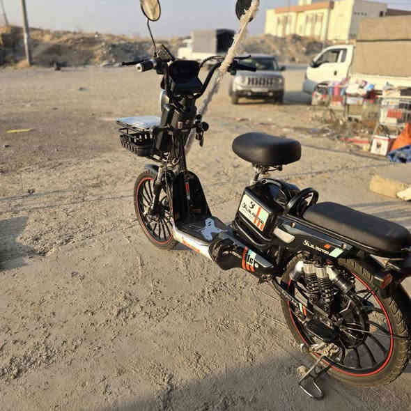 پاسکیلی شەحن چوار پاتری زۆر پاک و بێ عەیبە و کێشەی نییە حەجمی 20 
نرخی 250 هەزار
*********** السليمانية
