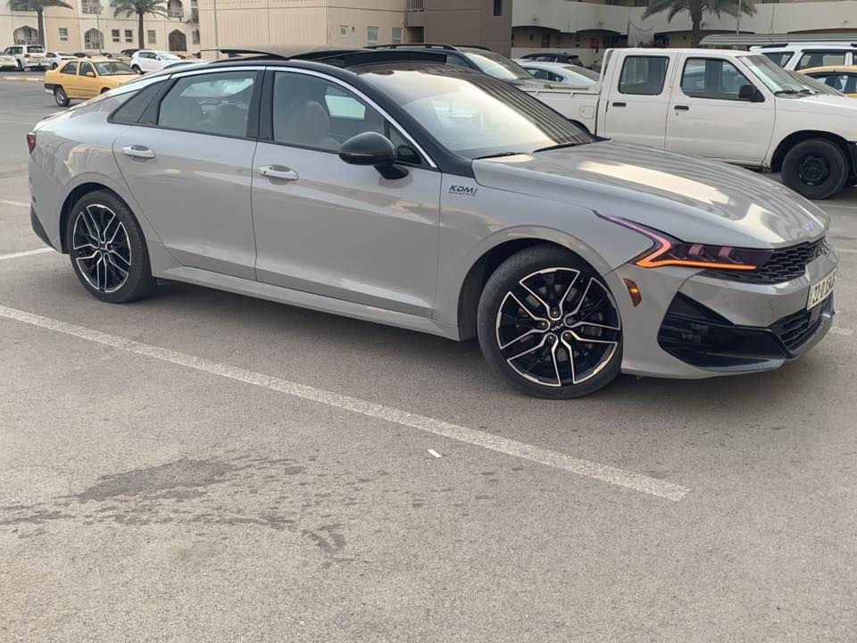 نــوع الــمـركـبة:- K5 - GT
الـــــمــوديــــل:-2024
حــجـم الـمـحرك:- Turbo 2500
الــــعـــــــــداد:25 الف
الايــــربــاكـــات:-ستيرن فقط 
الـــــــوحـــــــة:- اربيل ( شرط التحويل او وكالة  )
 السعر  💲 💲

- بصمه تشغيل + ابواب
- تشغيل عن بعد ( Remote Start )
- بنوراما فتحتين 
- داخل جلد ( جملي )
- كشنات كهربائيه للسائق والراكب مع خاصيه التخزين memory مع تدفئه + تبريد بالكشن مختم GT
- تدفئه بالستيرن + تحكم ستيرن جهـتين 
- شحن لاسلكي
- لايت زينون ٣ عدسات ديناميكي ذكي وحساس تشغيل لايت تلقائي في حال 
- كشافات زينون
- بك لايت لد متصل
- 5 كاميرات محيطيه 360ْ
- رادار امامي + خلفي + جانبي مع خاصيه العرض view
- نظام النقطه العمياء مع تحذير الاصطدام مع خاصيه التوقف التلقائي 
-حساسات امامي +خلفي 
- مثبت سرعه ذكي تفاعلي مع الرادار 
- نظام كشف حركه المرور الخلفيه توقف ذاتي عند مرور شخص او سيارة من الخلف 
- مساعدة البقاء في المسار في حال عدم الانتباه 
- مساعد الخروج الامن عند فتح الابواب 
- شاشة وسطية 10.25 إنش تدعم Apple CarPlay & Android Auto 
- خاصيه التحكم بصوت المحرك عن طريق الشاشه Active sound design ٣ وضعيات 
-نظام صوتي محيطي من شركة Boose العالمية عدد 12 سماعة
- درايف مود ٤ وضعيات للقياده 
‏Normal,sport,sport plus ,custom 
- نظام ترحيب عند الاقتراب فتح الاضواء والمري 
- فتح الجنطه عند الاقتراب
- مري شفط + قلاب 
الضرر  بنيد مبدل فقط 
السعر 208$

***********
العنوان:-بغداد-كرادة
