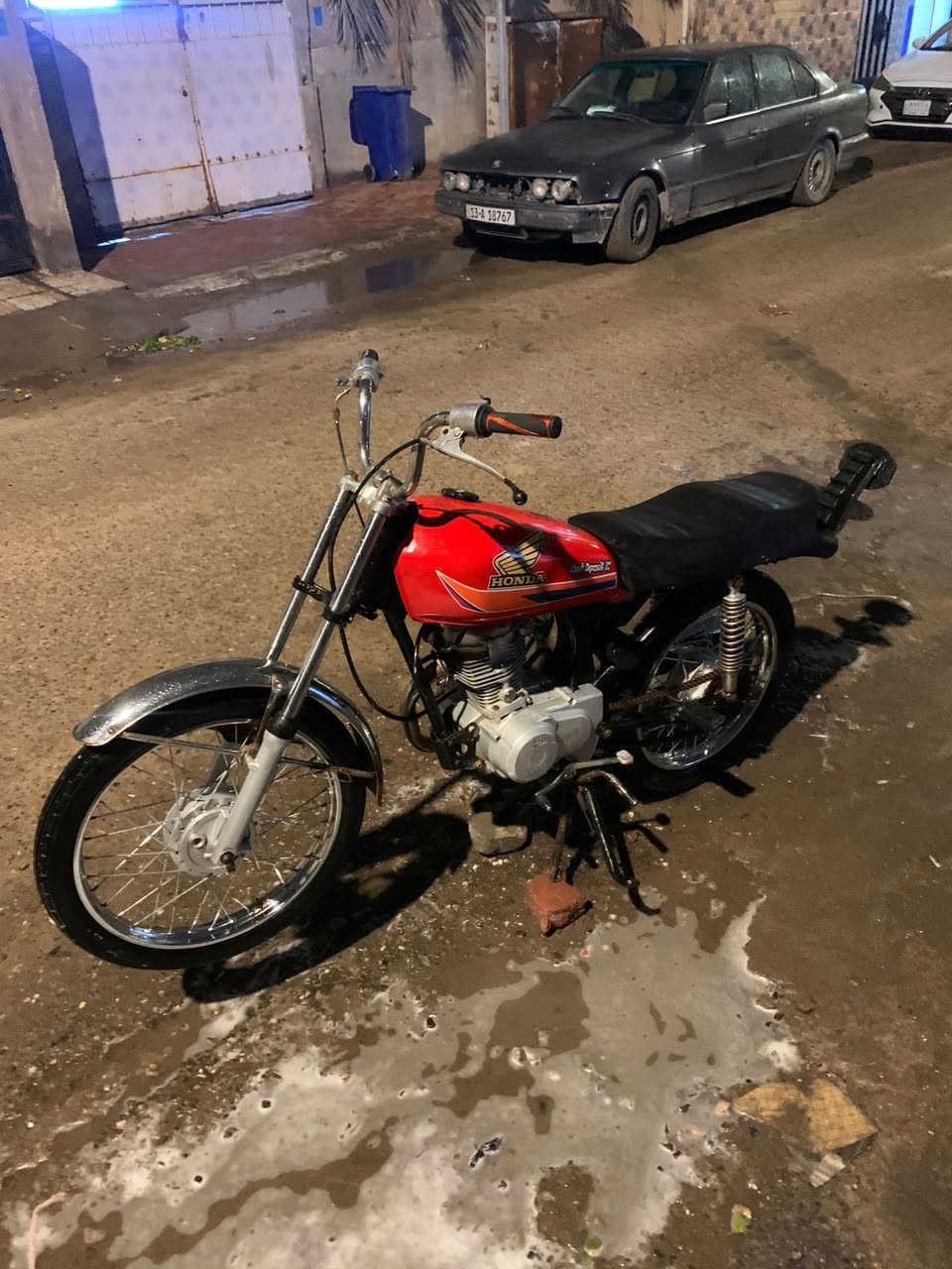 سلام عليكم دراجه ايراني ادوات يعني كلك دراجه دعمير جديد ما عده المكينه كله جديد مكينه نامه شرط تجي تفحص اذا مو صاروخ لا تاخذ دراجه سعره ٥٠٠ وبي مجال لطيبين رقمي ***********
