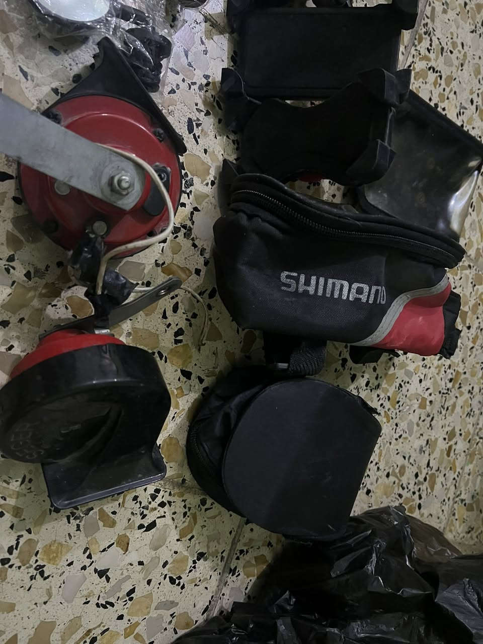 السلام عليكم شباب كماليات للبايسكل للبيع وكلهن يشتغلن وماركه عالميه أصليات واكو بيهن يحتاج بطاريات بس

وعنواني بغداد الاعظمية 

رقمي ***********
