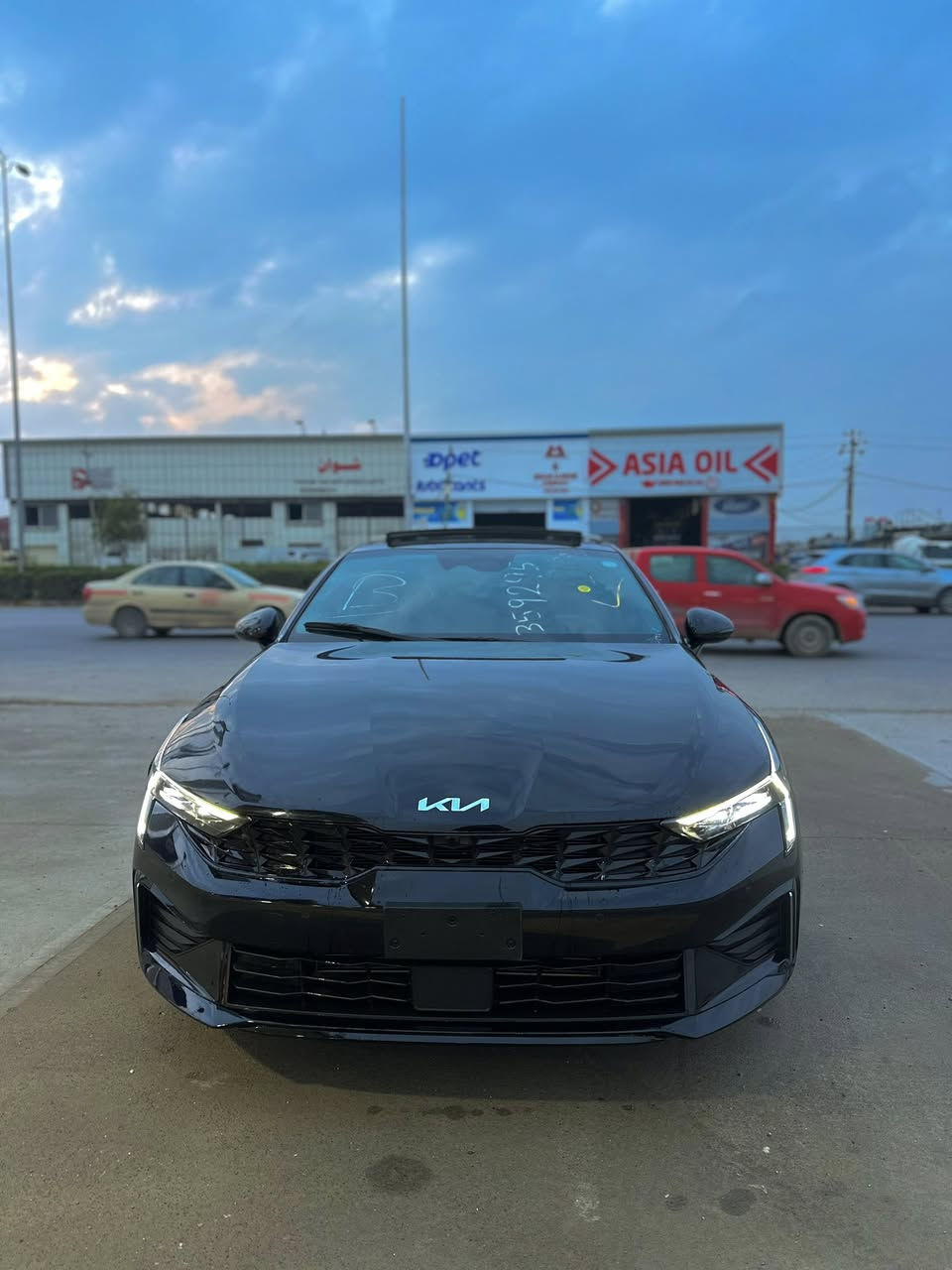 ‏K5 جيتي لاين
موديل2025  
 مواصفات فول GT LlNE 
مكينه / 2,500 بدون تربو+ بدون فوريل 
 
فول مواصفات
1-بصمه+بانورما
2-شحن هاتف لاسلكي 
3- قياده ذاتيه ؏ الخطوط السريعه
4- هاند بريك بصمه 
5- ليد 3 عدسات 
6- مثبت سرعه 
7-نضام ABS
8- مانع انزلاق
9-حساس أطارات 
10-بك لايت ليد
11-شاشة
12- كامره دواره
13- كشافات امامي
14-شاشه اعطال
15-ويل كورم لونين
16-رادار جانبيه
17-مراقبة النقطة العمياء
18-رادار الخطوط البيضاء 
19-اشاير بالمري 
21-كشنات جلد احمر بلادي 
22-‏ مقعد للسائق قابل للتعديل كهربائياً
23-لايتات ‏3 عدسات 
24-نضام قياده أيكو + سبورت +سمارت +نورمال
25-بلوتوث + aux + usb
26-فول تحكم ستيرن
27-كير أوتو + عادي
28- ئوتو بريك 
29- ‏ ‏الخريطة🗺📍
31- ستيرن حرف D  
32-‏Led +  زينون
33-السياره فول رادرات
34-التشغيل عن بعد
‏AUTO HOLD-38
39-تصميم خارجي رياضي
41-نظام الملاحة
42-مصابيح خلفية LED
43-مصابيح ضباب LED
44-لاسلكي Android Auto  
45 - لاسلكي 
السياره وارد امريكي
الضرر جملخ بدون دواخل بدون ارباك
 

رقم تلفون فقد واتساب 
0772 833 57 92
بركات الجنوب للسيارات
