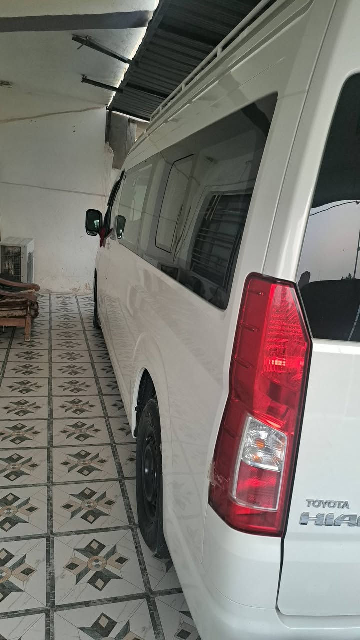 السلام عليك سياره كفاله عامه فول مواصفات كير عادي 
الذي يرغب بشراء يتصل مصفره هيئه وظريبه تاخذ صافي  السعر ٤٢٠ وبيه مجال ماشيه 90الف كيلو متر 
***********
***********
