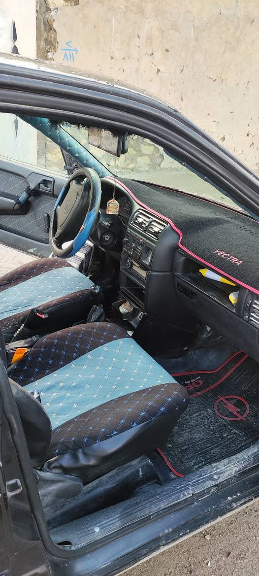 سلام عليكم سياره فكترا 
موديل (91) شرط التحويل والوكالا 
سعر مناسب
رقم لل تواصل (***********)
