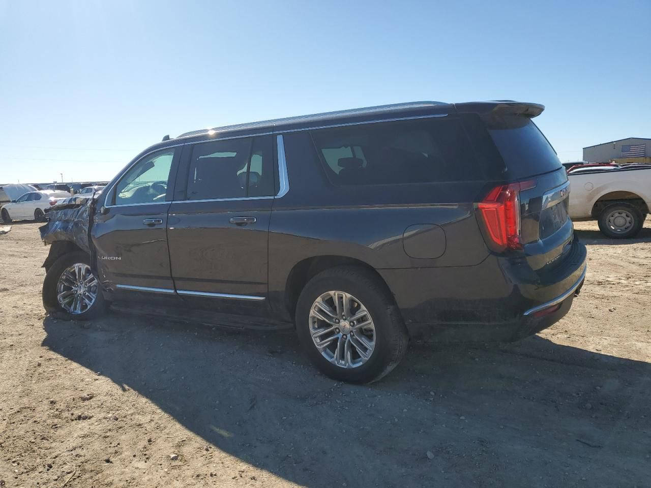 السلام عليكم مرخصا الادمن  جمسي يومن طويله اجره رقم اربيل بيه خط بغداد اربيل للبيع موديل 2023 فئة  تSLT فول بنوراما كشنات vip سيارة جلد خمس كامرات مواصفات SLT الفول المعروفه صور الحادث موضحه بل منشور صور امريكا وصار بيه طخه بل عراق بل باب الوره السكن هم موضحه بل صور مكان السياره الامين الثانيه 
لتواصل رقمي موجود واتساب ***********
