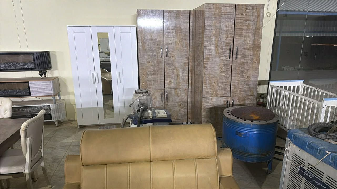 للبيع طبلات 
وكنتور ابو بابين  اخت جديد 
العنوان الديوم شارع 60
توصل على رقم ***********
