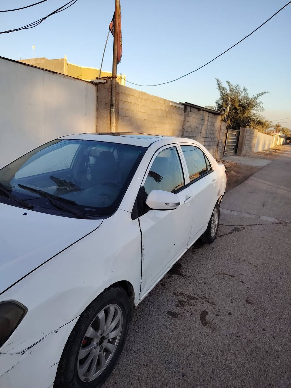 السلام عليكم
من رخصة الادمن 
للبيع 
السعر 45 بي مجال
بي واي دي جي٣  byd g3
موديل 2013
كير عادي محرك هوندا ياباني 
رقم بغداد بأسمي 

سياره مثل ما موضح بيها الدعاميه الخلفيه طايره قطعه والبنيد بي دحجات بالخشم + خياسات بسيطة 
كير مكينه خير من الله 
تبريد شغال بس منقص غاز
سياره يحتاجلها ترتيبات 

عنواني بغداد التاجي 
الرقم ***********
