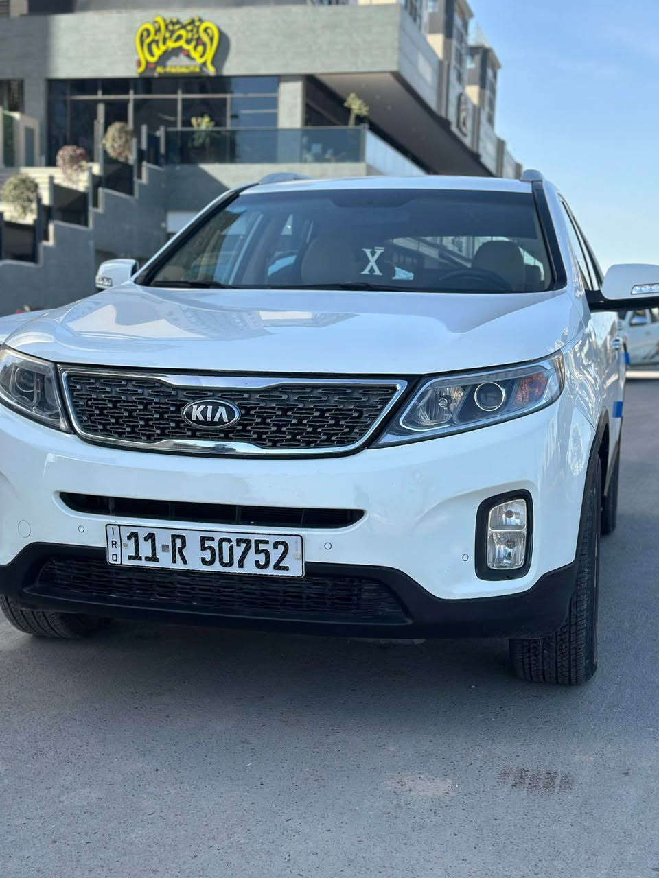 السلام عليكم سورنتو ١٤ خليجي بدون صبغ رقم بغداد مشروع و وطني باسمي مواصفاتهه بصمه و كرسي كهرباء و لد امامي و خلفي و تبريد بيانو ٧ راكب و ٣ قطع تبريد و مري شفط و اشاير بلمري و تخم تاير و جاهزه السيارة بدون نواقص بيهه بارد بجاملغ الامامي اليسره موظح بسونار و السعر ١٨٥ ورقه مكان السياره بغداد حي الجهاد و هذا رقمي *********** علي بغداد, العراق
