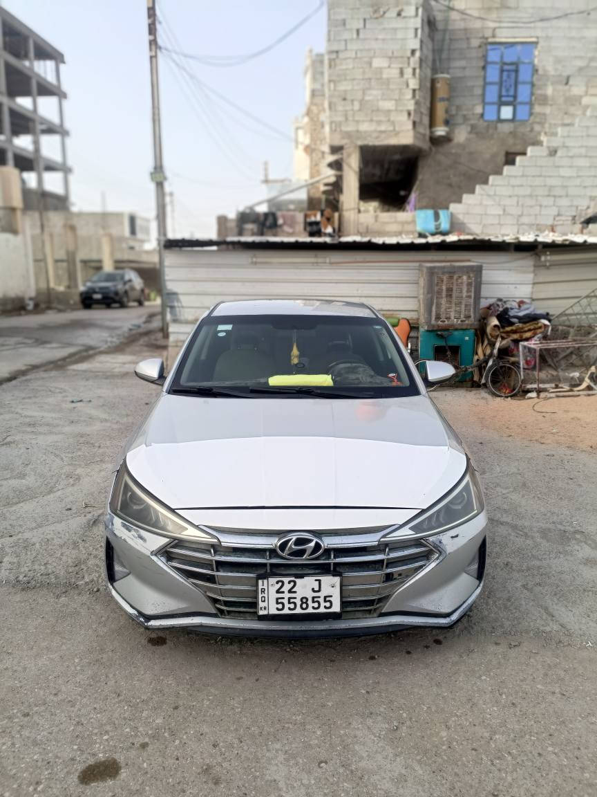 السلام عليكم النترا للبيع موديل 2019
گير ATM مواصفات SE محرك 2000 دوش شاشه جبيره داخل دوشمه جديده السياره نضيفه خير من الله ناقصها بس سايق السعر 125 مكنها بغداد رقمها اربيل للاستفسار الاتصال ع الرقم *********** او مراسله خاص بغداد, العراق
