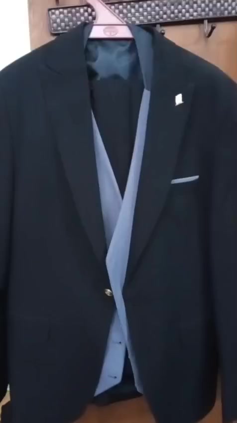 قاط لون اسود تركي كامل بنطلون وستره ويلك قياس ٥٢ السعر ٤٠ مكاني بغداد الدوره ما عندي توصيل


**إذا كنت صاحب هذا الإعلان وتريد حذفه لأي سبب، رجاءا أرسل رسالة إلى الدعم الفني**