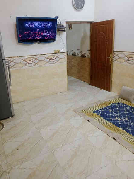 بيت بحي ساهرون قريب الحزام والفلكه كلش بضهر التجاري سعر 90نظيف كلش جاهز للسكن يرهم مبادره بس شرط مقدمه 5ملاين شرط جزائي ***********
