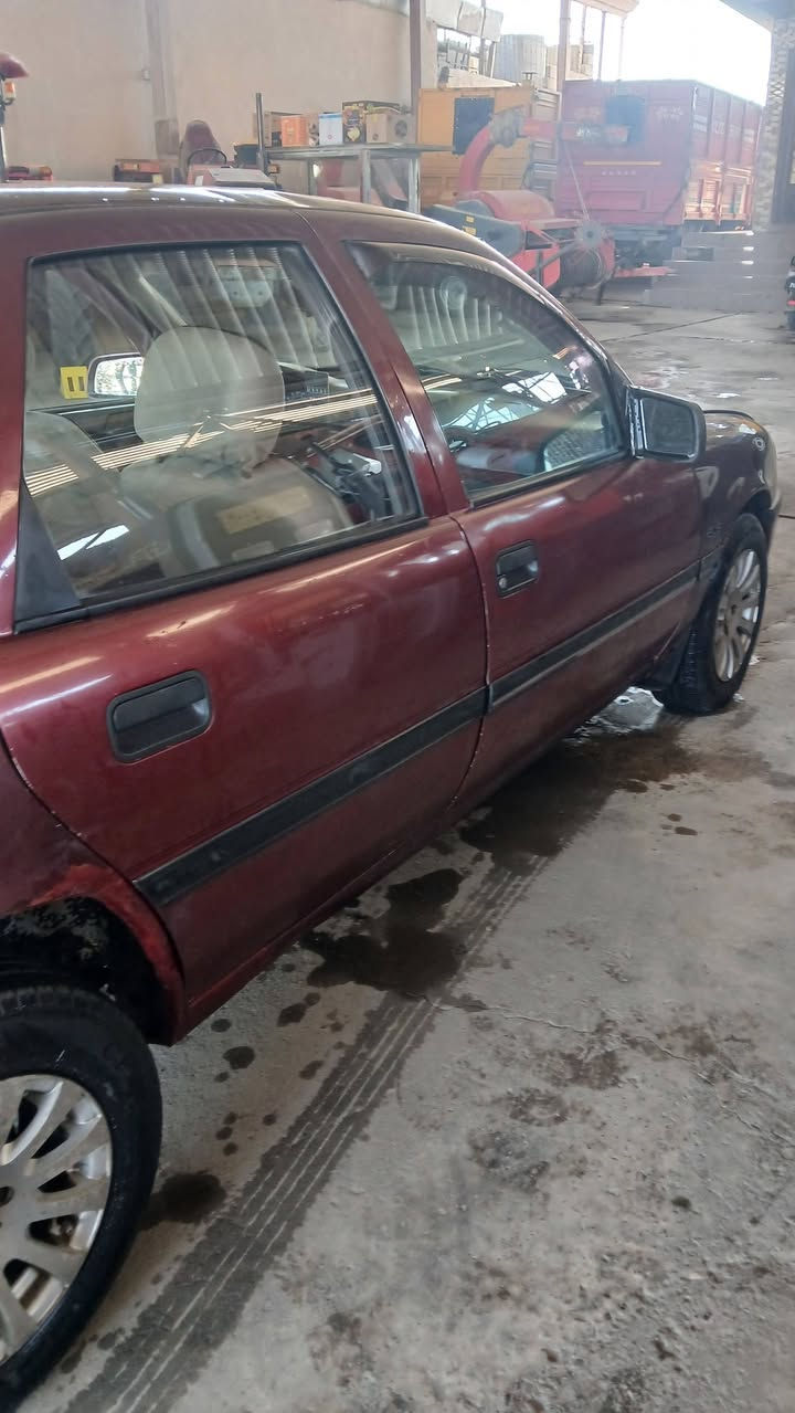 للبيع
اوبل فكترا حجم 16
محرك وكير شرط ما بيها شي
سنوية وهزة جديدة بأسمي
وكابون السيارة ابو الكارت جديد
 بدون صبغ مجرد تصليح وصبغ دائر واحد
المكان موصل
والسعر 45 ورقة
***********
