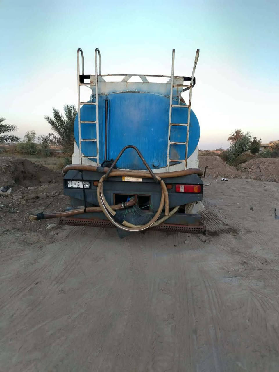 سلام عليكم تنكر فالفو ٢٠٠٢ للبيع بلادي خزان فافون ١٥ الف لتر الرقم بابل بسمي مكلف بالنشر غير متواجد ع النت اي استفسار اتصل ع الرقم ***********7
‏‪0773 978 4576‬‏
