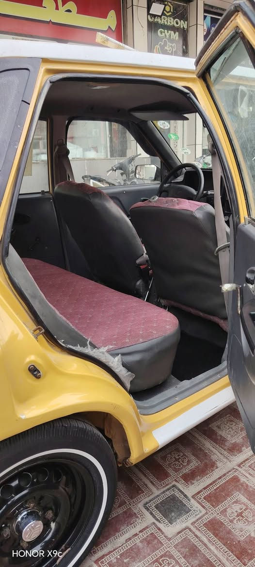 سلام عليكم سايبه الفين ودعش سياره مال جناي كولش حلوه أو بل عافيه عله إلى يخذها رقم انكليزي كربلاء مصفره هيه أو غرامات صاعده هزه برغي ما ناقصها كبل لشارع اتصال *********** اسيا ***********
