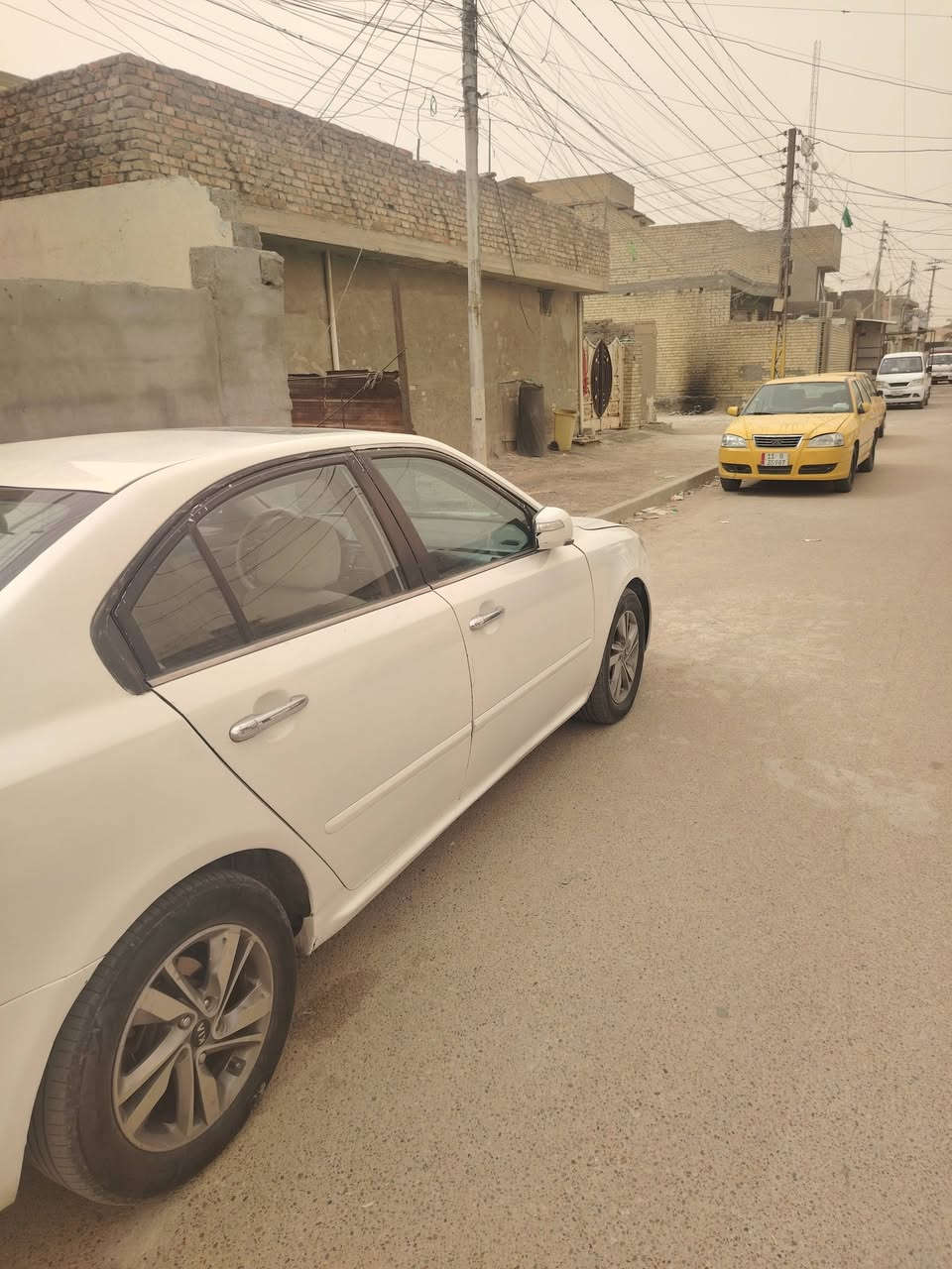 السلام عليكم سيارة اوبتما موديل 2010 بيه مكانات صبغ خليجي فول مواصفات فتحة تحكم استيرن حساسات مري شفط كفالة كير ومكينة حدادية تخم تاير تبريد ثلج العنوان بغداد سعرها 95 وبيه مجال الشراي اتصال ***********
