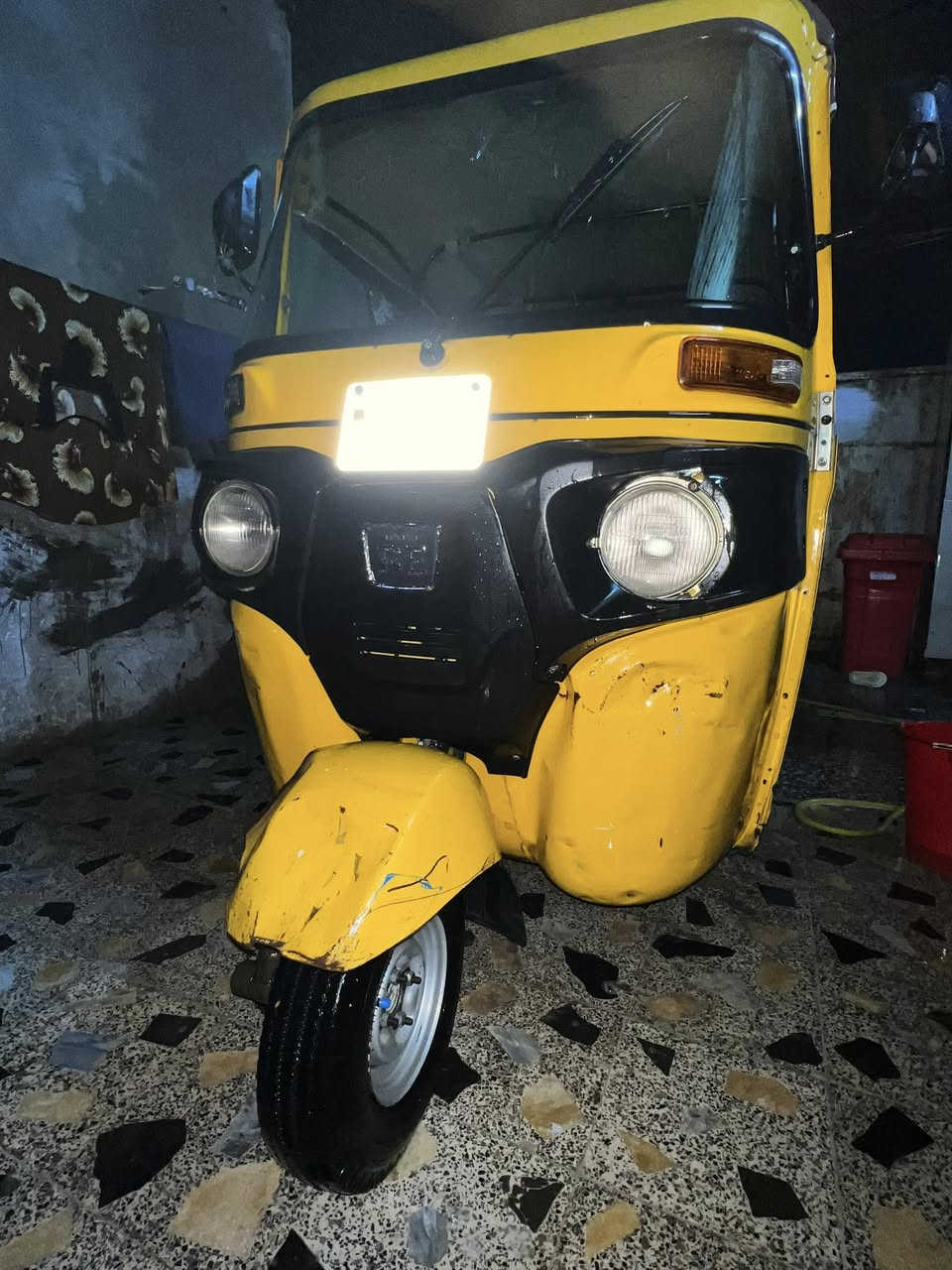 السلام عليكم تكتك مديل2020
رقم وسنويه بغداد تحويل مباشر 
مكينه بوشه وبستم فقط 
قطرت صبغ ما بيه بس هاي 
الطعجات عنوان بغداد المدينه 
***********
