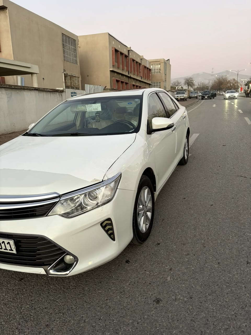 السلام عليكم / 

كامري 2015 خليجي فول عدا البصمه فتحة سقف تبريد قطعتين  تحكم ستيرن شاشة رقم سليمانية ماشية 200 الف حقيقي محرك ما مفتوح السيارة نظيفة مال جناي بيها شبرين بارد فقط الباقي كفالة عامة تحويل أو وكالة ثاني يوم مكان السيارة السليمانية  السعر 175$ وبيها مجال للاستفسار ***********
