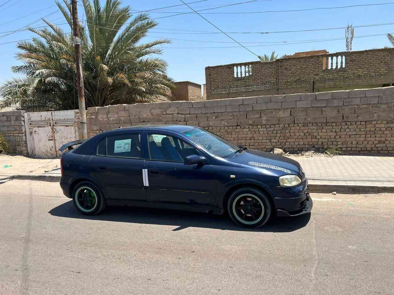 سلام عليكم للبيع أوبل استره الفين 2002 سياره تخبل من لحيه من ويل من داخل كنتار تايرات جدد سياره كامله مكمله مابيها نقص سياره تخبل  ومرزوقه سعرها ٤٣ وبيها مجال‏‪***********

