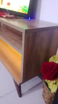 معرض للبيع • نظيف • ورديه خارج