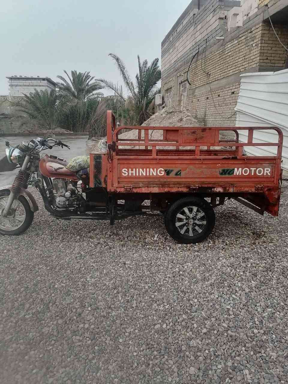 السلام عليكم ستوته جمره للبيع نظيفه اوراق ستوته ماكينتها مفتوحه مره واحده الستوته سعر 1,300 وبيها مجال مكاني المدينه بني منصور قرب احمد بن علي   ***********. *********** هذا واتساب
