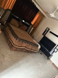 غرفة نوم • للبيع