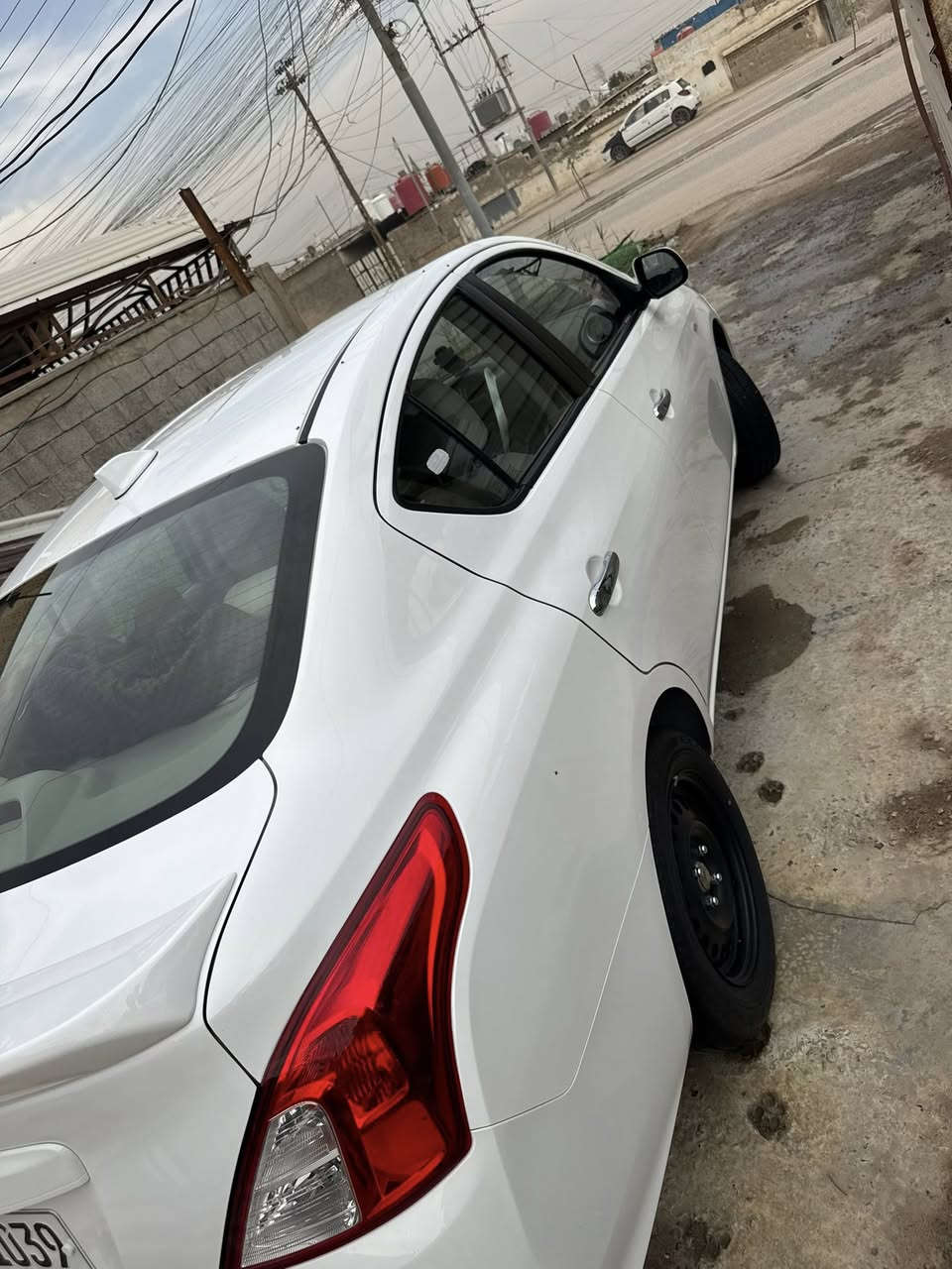 السلام عليكم سني هندي للبيع موديل 24 رقم اربيل جديد سنويه جديده
السياره زيرو كفاله عامه ماشيه 6 الاف 

مكاني البصره شط العرب

السعر 128 ورقه

***********
