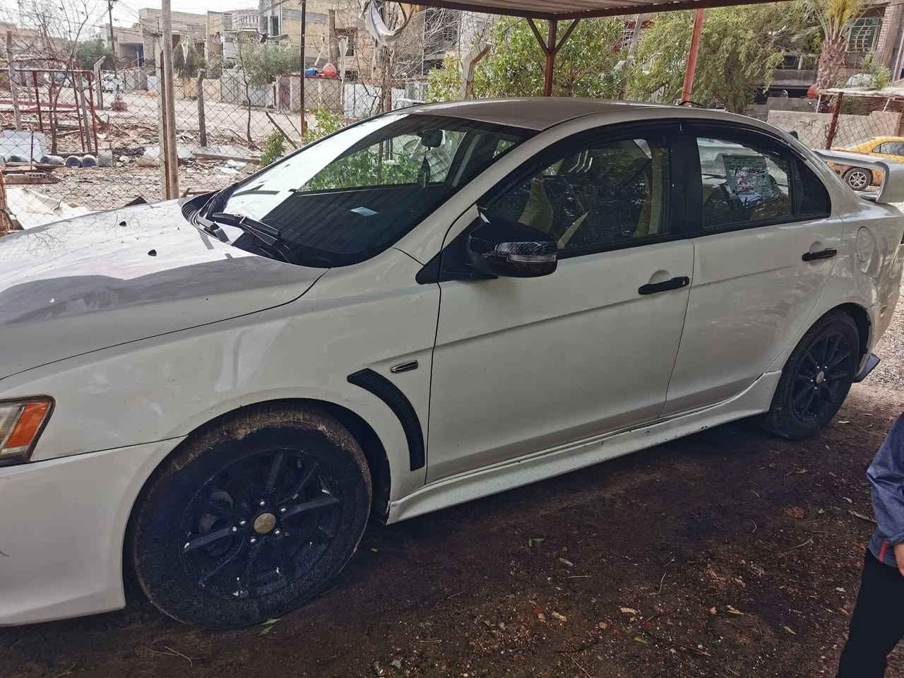 السلام عليكم
لانسر قرش موديل ٢٠١٥ خليجي مكينة ١٦٠٠ تبريد تدفئة بيها قطعة واحدة تبديل بلادي تايرات باتري جديد صدر خلفي امامي جديد السعر ٨٤ اوبيها مجال بغداد حي أور ***********
