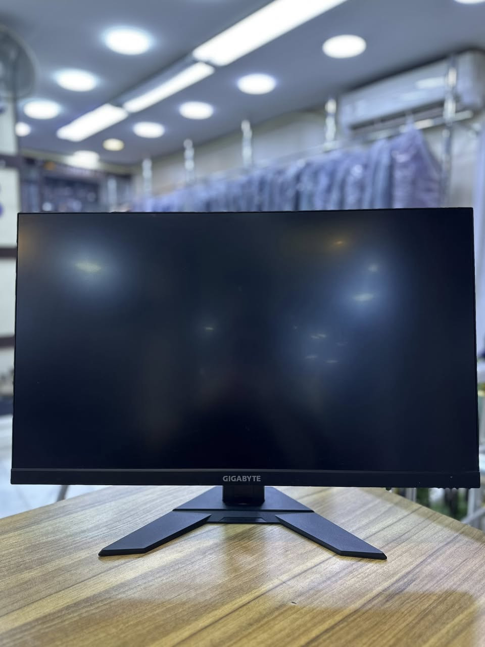 سلام عليگم🫡
شلون الصحة حبايب🤍

GIGABYTE M27Q

المواصفات :⁉️
الدقة : 2K
الحواف : نحيفة 
الهرتز : 170
المشاكل : مثل ماموضح بالصور

السعر : بيش تفيدك قيم واخذ 🔥

العنوان 📍 : بغداد گرادة داخل مقابل علاء حداد
للتواصل اتصال+واتساب 📞 :
0772 206 2288
1_f_g_1 او مراسلة صفحة الانستا
🚚لايوجد توصيل🚚
