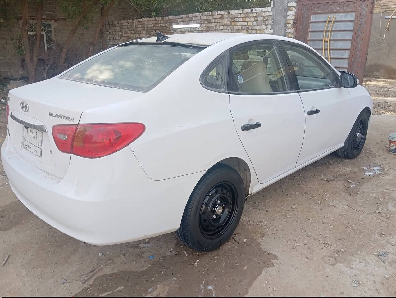 سلام عليكم هونداي النتره مقدس 2011 محرك 1600 كير ومحرك كفاله
مواصفات عتياديه بس اذكرهن

. شاشه تحكم 

.كامره خلفيه

. اشاير بل مرء 

سياره جاهزه من كلشي واحله من لصوره كماليات شوفت عينك 

بيها قطعه صبغ باب لصدر ول دوسه نص منها بدون دواخل وباردات كارتات فقط ولباقي كفاله عامه 

سنويه ستوني مجددها لل2031 بابل دولي ومكانها بل نجف

السعر 118 وبيها مجال حك لجيه 

للاستفسار رقم *********** خاص موجود
