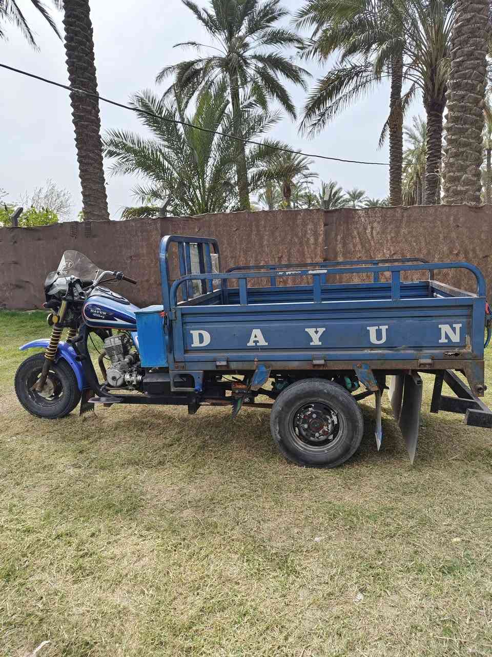 السلام عليكم  

للبيع   ستوتة دايوان 2020 رقم انكليزي وسنويه باسمي 
كهربائيات كلها شغالة سلف هندر  محرك نضيف 
السعر مليونين وبيها مجال مكاني واسط العزيزية  البدي بي خياس قليل ***********
