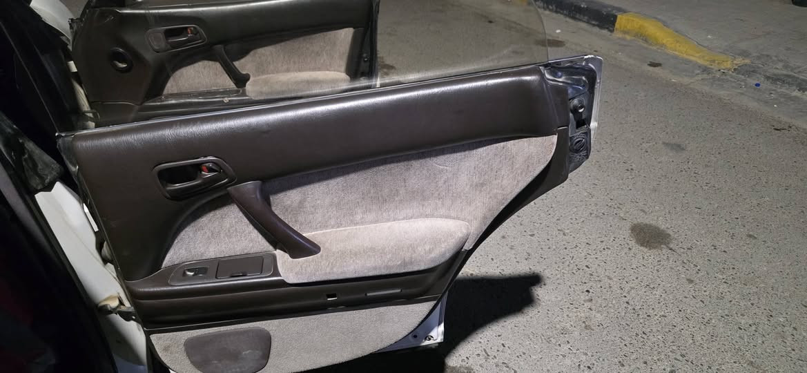 سلام عليكم بطه للبيع مديل 95 منفصل كراسي كهرباء مري كهرباء مكينه وكير نضيفه صدر نضيف كهربائيات شغاله كامره غرفته جديده سياره جاهزه شغل وطلع سنويه بسمي رقم صلاح دين ب ٤٠ وبيه مجال للاتصال *********** عنوان بلد صلاح دين
