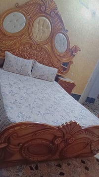 غرفه للبيع ٥٥٠ وبيه مجال 07737687846