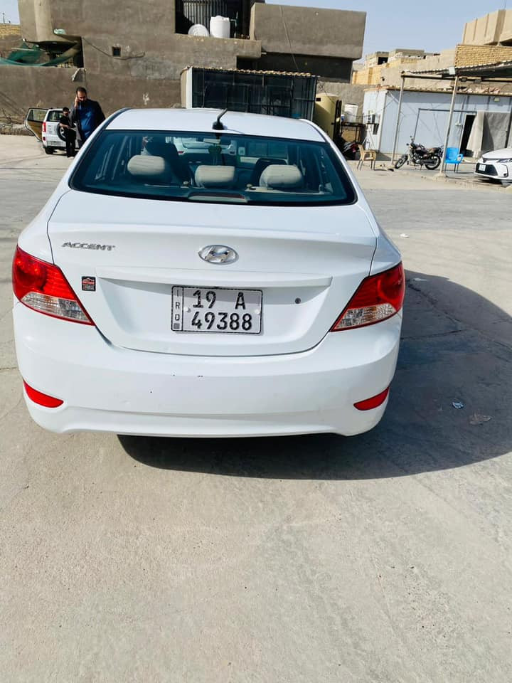 اكسنت امريكي 2016  
٤ سلندر
ماشية 58 الف
محرك 1600 
حادثها بنيد وجاملغ بدون دواخل  مبدل بيه بس سلندر من الشركة ومنطيني بي ضمان 
رقم كربلاء  وسنوية تخلص لل2030 
تبريد ومحرك وكير مكفولات  وحدادية جديدة
متوازي ع بيع بسبب ضرف 
سعر 93$ وبيه مجال بسيط
مكاني كربلاء طويريج 
رقم واتس
***********
