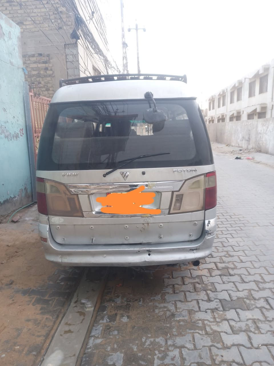 سلام عليكم فتون موديل 10.   رقم انكليزي  مصفره هيءه وغرامات   سياره جاهزه من كير  محرك وحداديه   وكسن وجواه تخم تاير معه سبير سياره خير من الله جاهزه كبل للشارع تشتغل بيه ما ناقصه شي مكاني نجف  الاستفسار الرقم (***********)  اتصل مامتواجد علفيس
