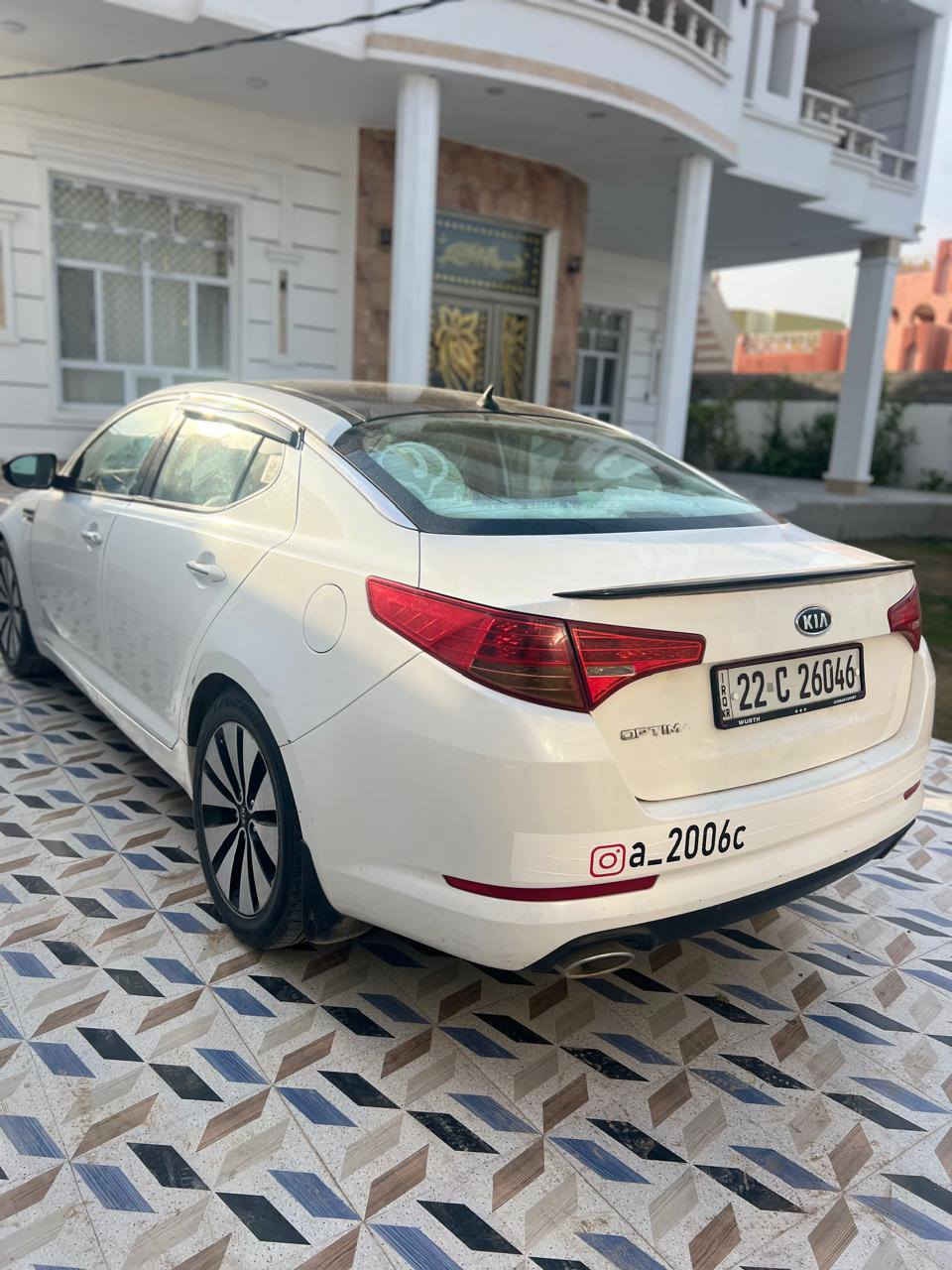 السلام عليكم
اوبتيما خليجي موديل 11
كامل  مواصفات عده البصمه السياره 
محرك 2400
بانوراما 
تبريد قطعتين 
شاشه كامره 
تحكم امري 
تحكم ستيرن
اشاير بل مري 
شفتات سرعه ب الستيرن 

مكان السياره انبار حصيبه الشرقيه  
الاستفسار عل رقم
***********
