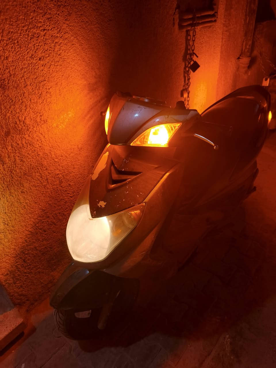 اسلام عليكم
دراجة سنكس فحل 

للبيع دراجة كاملة مكملة تجي تشغل وتروح لا بيها نقص ولا بيها شي دراجة كلها ختم واحد كلبها وشوف  

للاستسفار  الاتصال ع الرقم *********** بي واتساب ايضاً
