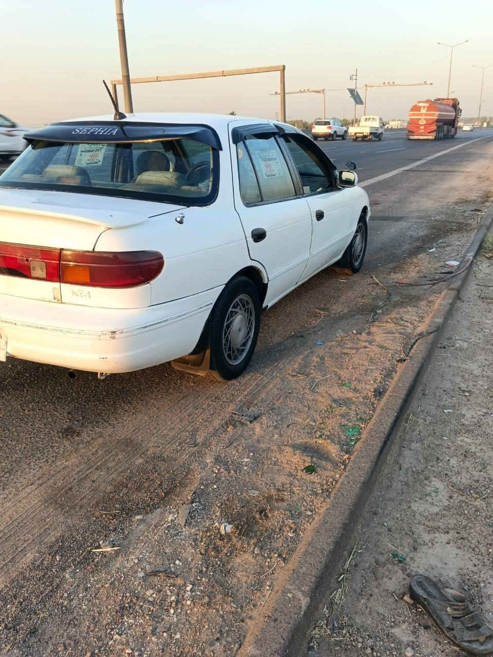 السلام عليكم سيفيا موديل 94 رقم بغداد سنويه 29 كير عادي محرك مفتوح محرك مكفول السعر 35 وبيه مجال مكان اليوسفيه الااستفسار اتصال ع الرقم ***********
