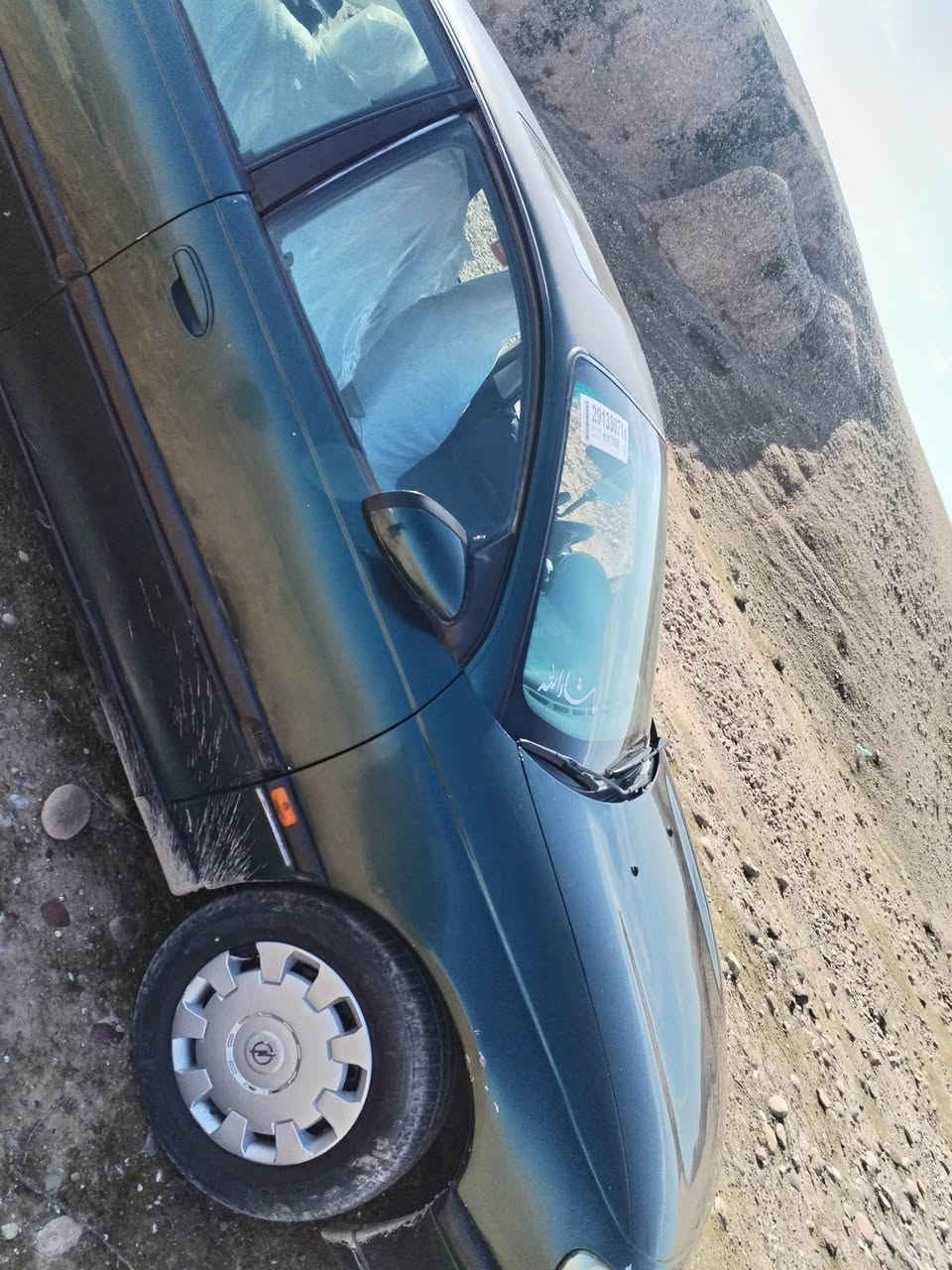 سلام عليكم ورحمة الله وبركاته من رخصت مسؤل الكروب سياره اوبل فكترا بزون موديل ٩٥ فول اوتوماتيك محرك وكير بشرط صدر خلفي أمامي شرط حساسات خلفيه اماميه كامره أمري كهربائيه كشنات جلد كهربائية تدفئه وتبريد قفل مركزي داخل جلد والدشبول صاج اصلي لايت زنون رقم أربيل شرط التحويل والغرامات السعر ٤٠وبيها مجال وترهم مراوس وحياكم رقم الهاتف ***********
