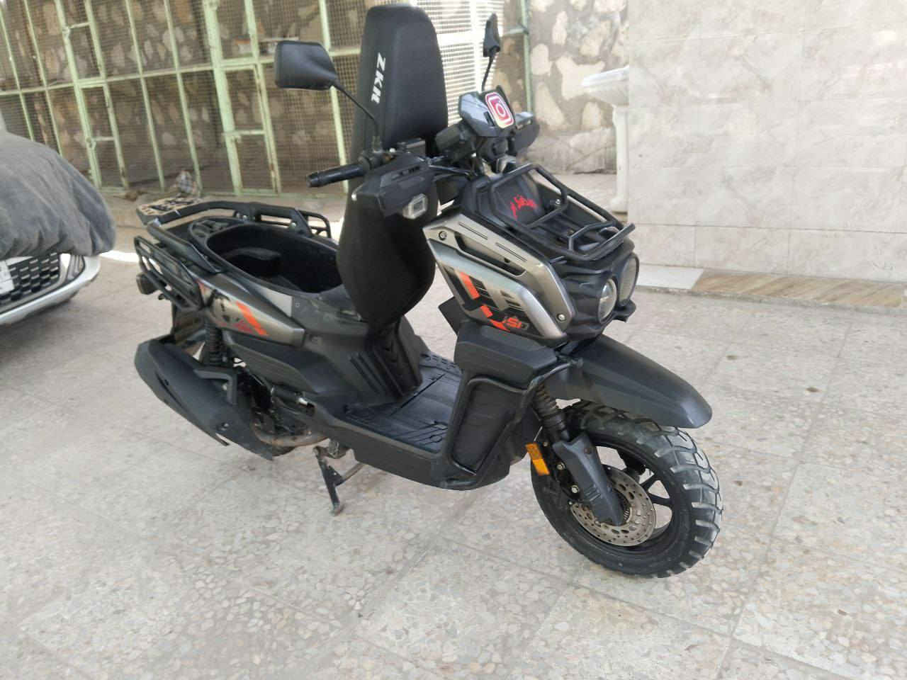 السلام عليكم
دراجه همر 2024دبل دسك 
جديده بمعنى الكلمه كفاله عامه
 من الفتح والشخط 
مكينه خرسه وشرط بلاديه 
بصمه تشغيل عن بعد حساسات دبل اشاره لايتات
دشبول الكتروني النصبه كدامك 
السعر550وبيه مجال 
مكاني حله ابو غرق 
***********
