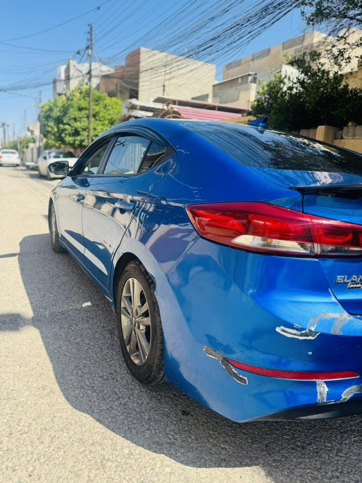 سلام عليكم
للبيع الانتره 2017 

بدون صبغ كلين 

موصفات نص فول 

شرط التحويل 

العنوان موصل 

للاستفسار والتواصل عبر الرقم ***********
