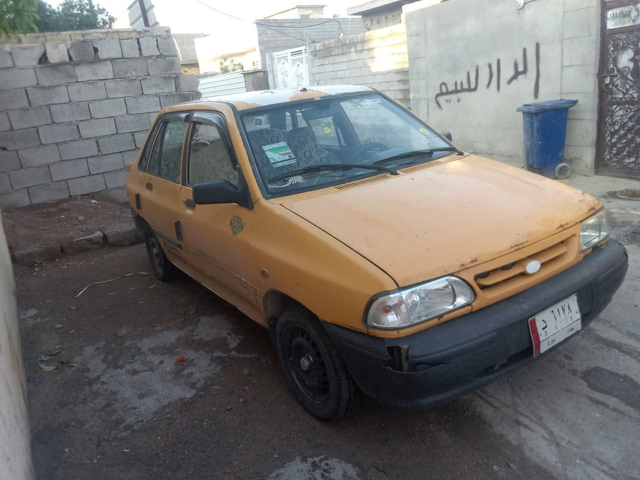 السلام عليكم للبيع  سايبا موديل 2010 رقم بغداد الماني مصفرة هيئة وغرامات مكينة وكير نضيفات راعيها موجود 
السعر 14 ورقة العنوان بغداد المدائن
للاستفسار ع الرقم ***********
