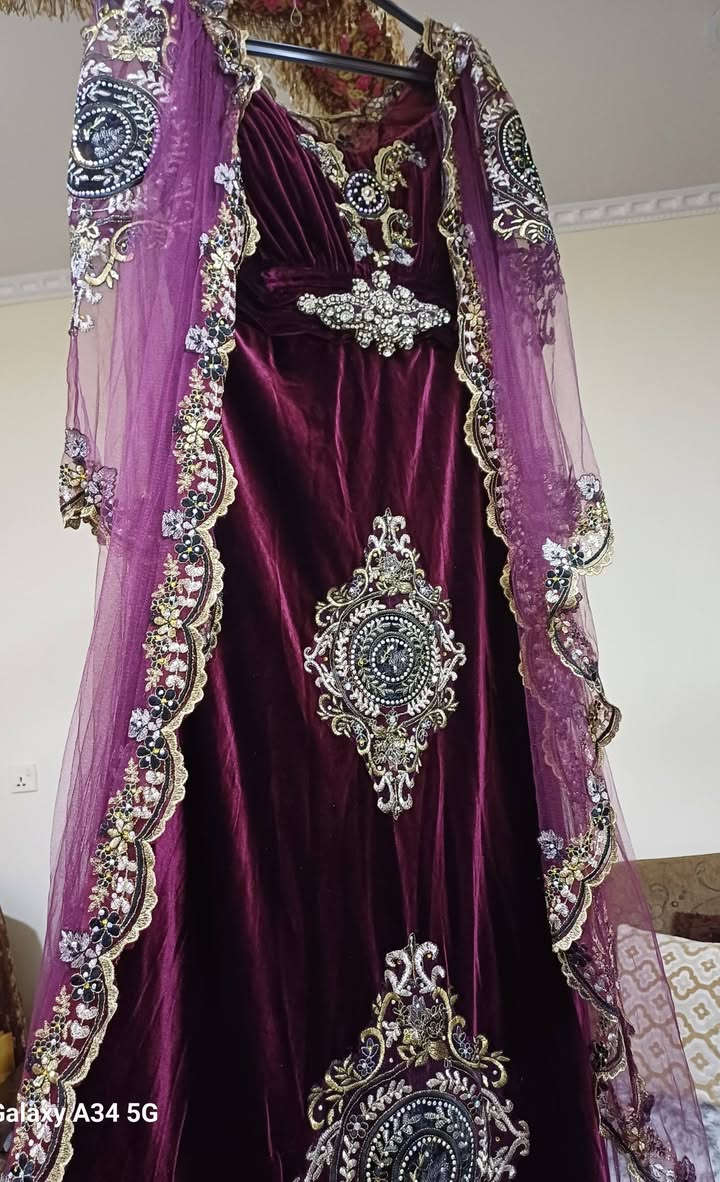 السلام عليكم
فساتين للبيع بأسعار مناسبة تلبس قياس ٤٦ و٤٤


**إذا كنت صاحب هذا الإعلان وتريد حذفه لأي سبب، رجاءا أرسل رسالة إلى الدعم الفني**