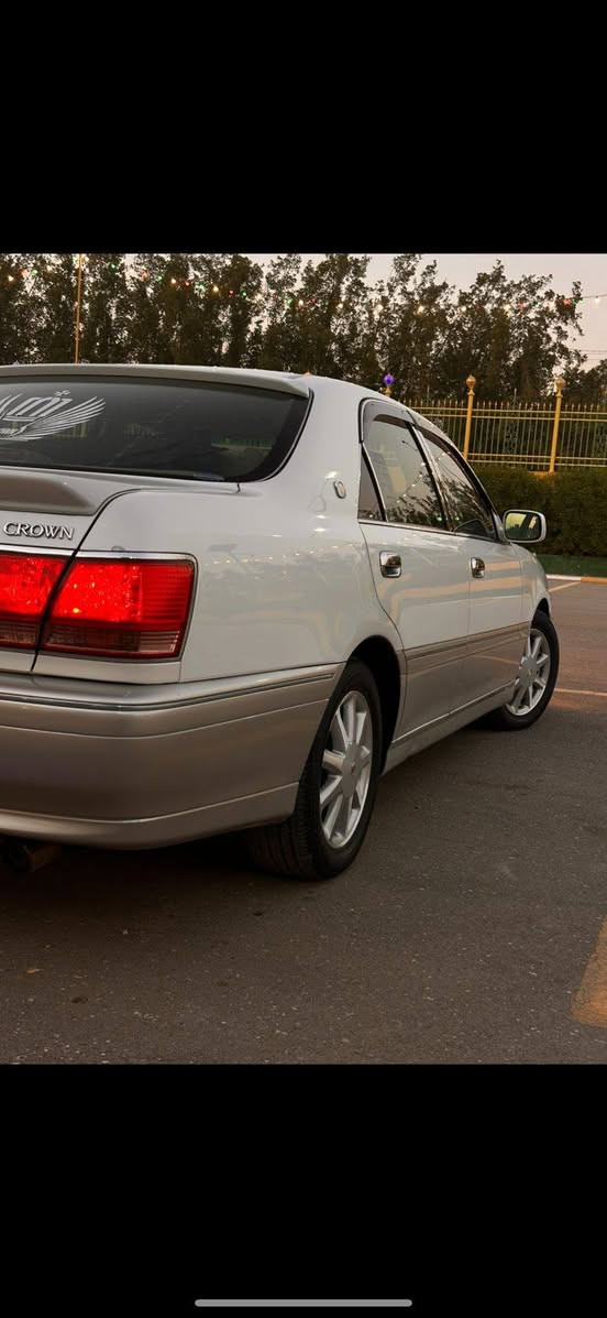 🚨 للبيع | Toyota Crown  🚨
━━━━━━━━━━━━━━━━━━━

👑 كراون 2002
سيارة هيبة + راحة  مواصفات 

📍 رقم بصرة  بأسمي #مداوم  ثاني #يوم 
📄 #بأسمك
✅  #كفالة #عامة بيه بس  طخه خفيفه بلجاملغ الخلفي جهة السايق نطخت عدي 

━━━━━━━━━━━━━━━━━━━
🔥 المواصفات 🔥

⚫️ مكينة ديفور الجبير
⚫️ ثلاجة
⚫️ برده خلفية كهرباء
⚫️   تبريد ثلج 
⚫️ سبايدر خلفي أصلي
وبعد بيه هواي شغلات 
━━━━━━━━━━━━━━━━━━━
✨ السيارة جديدة وأحلى من الصور
✨ استعمال مرتب وما تحتاج صرف

📍مكان السيارة: الحلة 

━━━━━━━━━━━━━━━━━━━

للاستفسار:
***********
━━━━━━━━━
