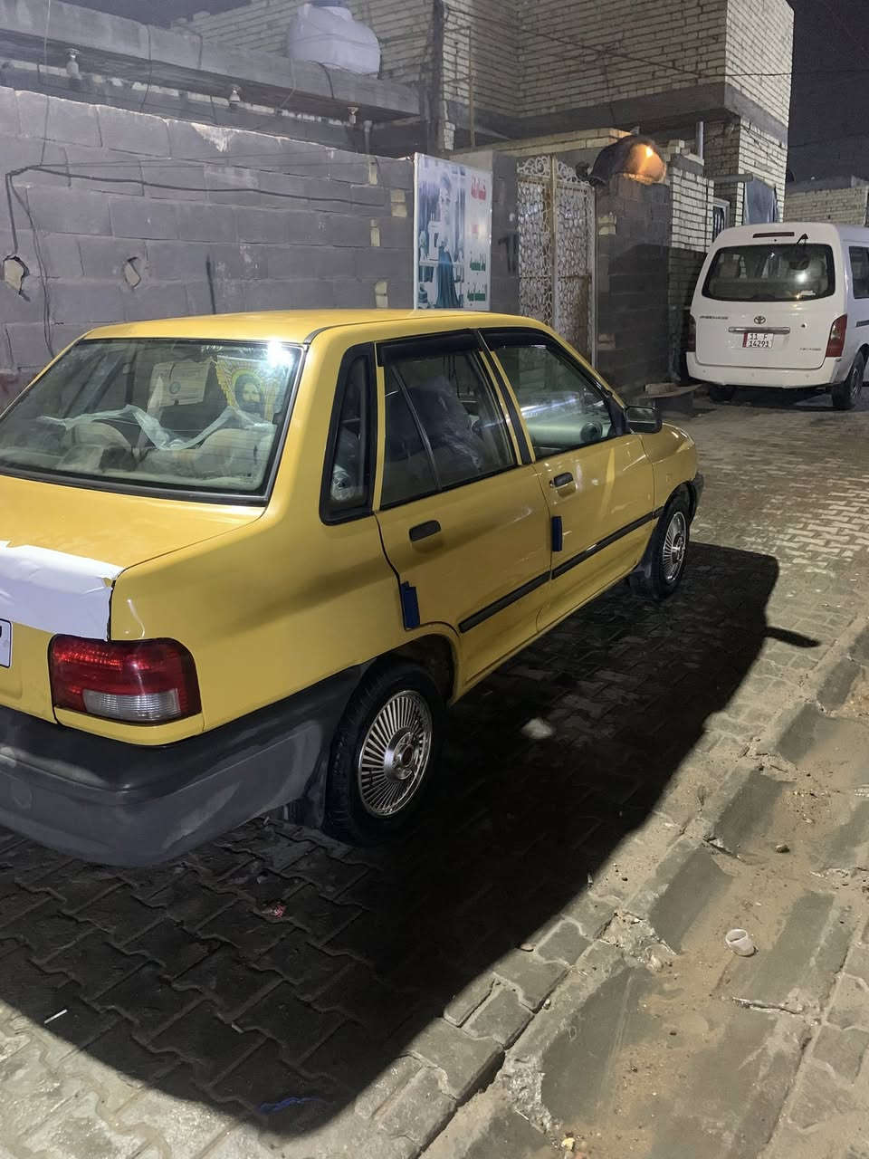 سلام عليكم سايبه مديل 2012سيارة جاهزة من كلشي كير حداديه كامله اي نقص مابيهة مكينتهة بيهة بدايت تبخير قليل مكينتهة برايد شواصيهة نضاف ***********سعر 27وبيهة مجال شراي يخابر
