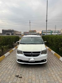 دوج كرفان للبيع 2019  موصفات sxt المعروفه مكان السياره بغداد  السعر 18...