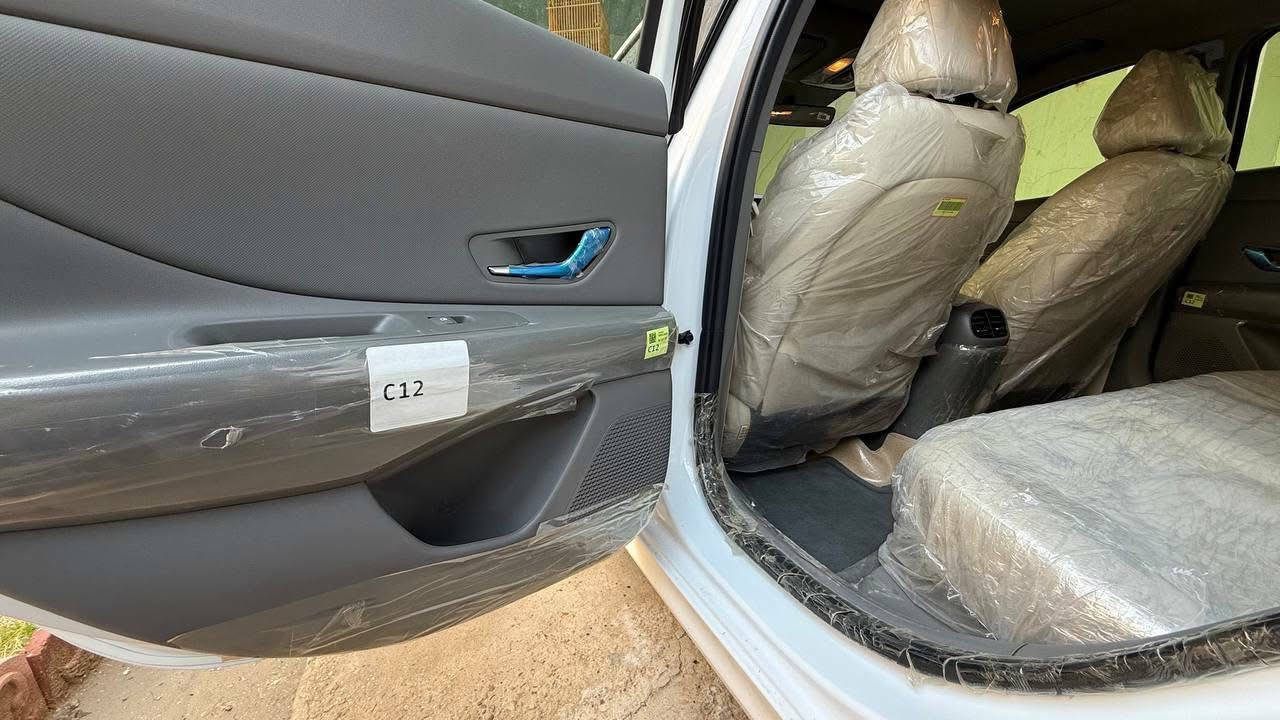 السلام عليكم للبيع فقط بدون مراوس
النترا.    2021خليجي كوري.اصل  رقم بغداد  السعر 165 

 محرك 2000.    كير at المرغوب 

    

المواصفات فوووول .ماشيه115 

شاشه ديجتال 

بصمه   

تشغيل عن بعد              

جنطه ذكيه كهربائية            

فتحه سقف                   

محرك 2000.                              

حساس لايت 

حساس أمامي بلادي 

حساس خلفي بلادي 

تبريد قطعتين

كاميرا خلفيه بلادي 

جي بي اس

نضام تشغيل الكاميرات 

شاشه  كبيره اصلي ابل كار بلي 

نضام ترحيب مري شفط

نضام مود درايف إيكو وسبورت و عادي 

نظام الكير S رياضي  تحكم ستيرن

5 ويل كب كروم حجم 17

لد امامي نهاري

 لد خلفي شباك نيكل

مانع انزلاق

مانع انحدار 

لايت عدسات زنون 

بجم غلفته PPF

ايرباكات

جهاز موازنه ABS

للاستفسار ‭0781 882 3423‬ مكاني ميسان
