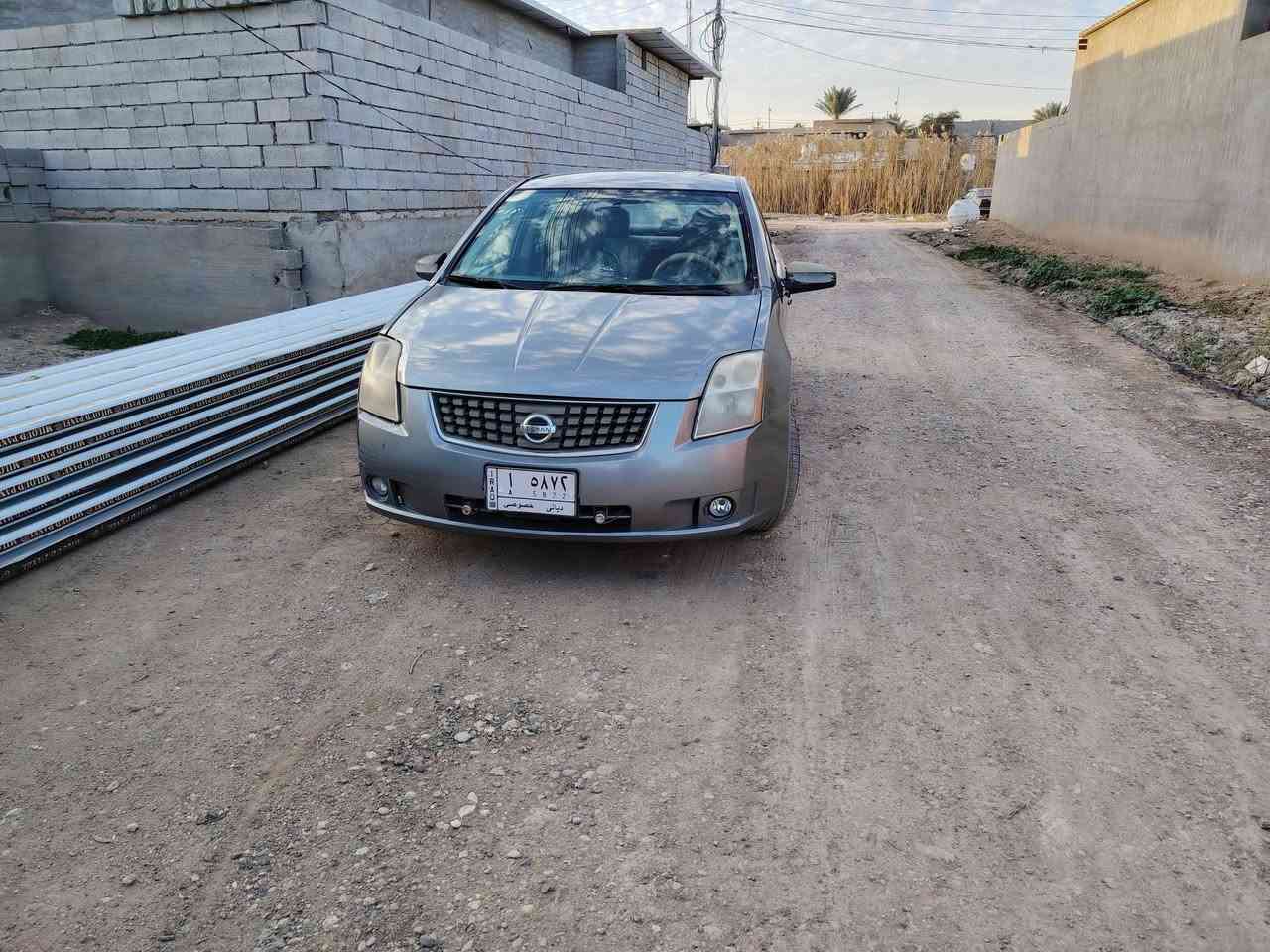 السلام عليكم نيسان سنتره 2007 حلوه ونظيفه مصبوغه للجماليه مكانها ديالى بلدروز رقم  ***********
