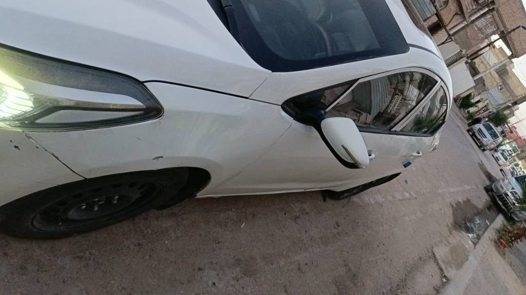 كية سيراتو 2017  
مصبوغة حزام     
حادث جنطة ولغد امامي ايسر 
خليجي فول  
رقم نجف  
فول مواصفات   
مكينة 1600 لا اصراف ولامشاكل 
تبريد شغال 
كير مكفول  
حدادية نضيفة  
السعر 105 وبيهة مجال النجف, العراق


**إذا كنت صاحب هذا الإعلان وتريد حذفه لأي سبب، رجاءا أرسل رسالة إلى الدعم الفني**