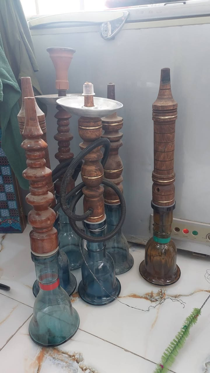 للبيع سته خشب وحده طه السعر كلهن 150مكاني زعفرانيه ***********
