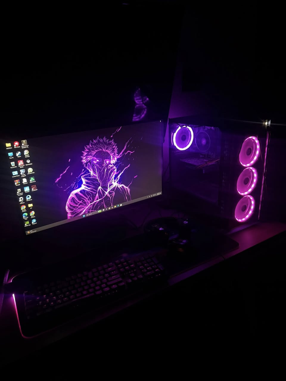 ‎✅ المعالج: Ryzen 3 3200G�✅ كارت شاشة: GTX 1650 4GB�✅ رام: 16GB Dual Channel�✅ SSD سريع 128GB�✅ HDD 1TB
شاشه MSI حجم ٢٧ 265هيرتز
كيبورد دراكون سوج ازرق
ماوس ريدراكون 
سماعه ريدراكون
ماوس باد ضوئي
ما ابيع مفرد ابيع كامله فقط + بيع فقط
العنوان بغداد
***********
