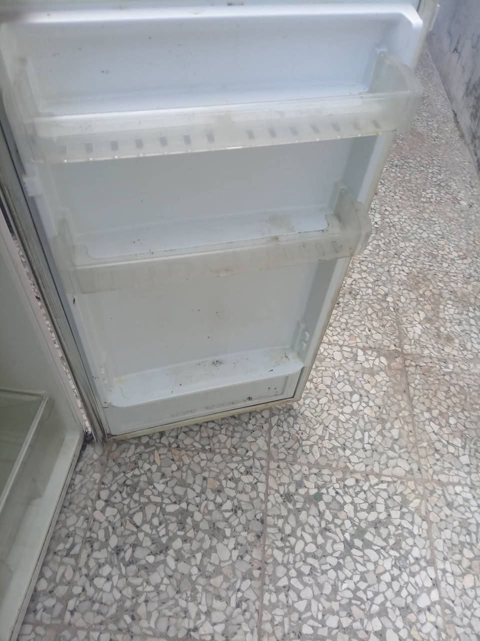 السلام عليكم ثلاجه نظيفه نوعيتها زينه مو صيني هارتلك تركي شرط التجميد المكان نجف حي الجزيره السعر 125 وبيها مجال بسيط


**إذا كنت صاحب هذا الإعلان وتريد حذفه لأي سبب، رجاءا أرسل رسالة إلى الدعم الفني**